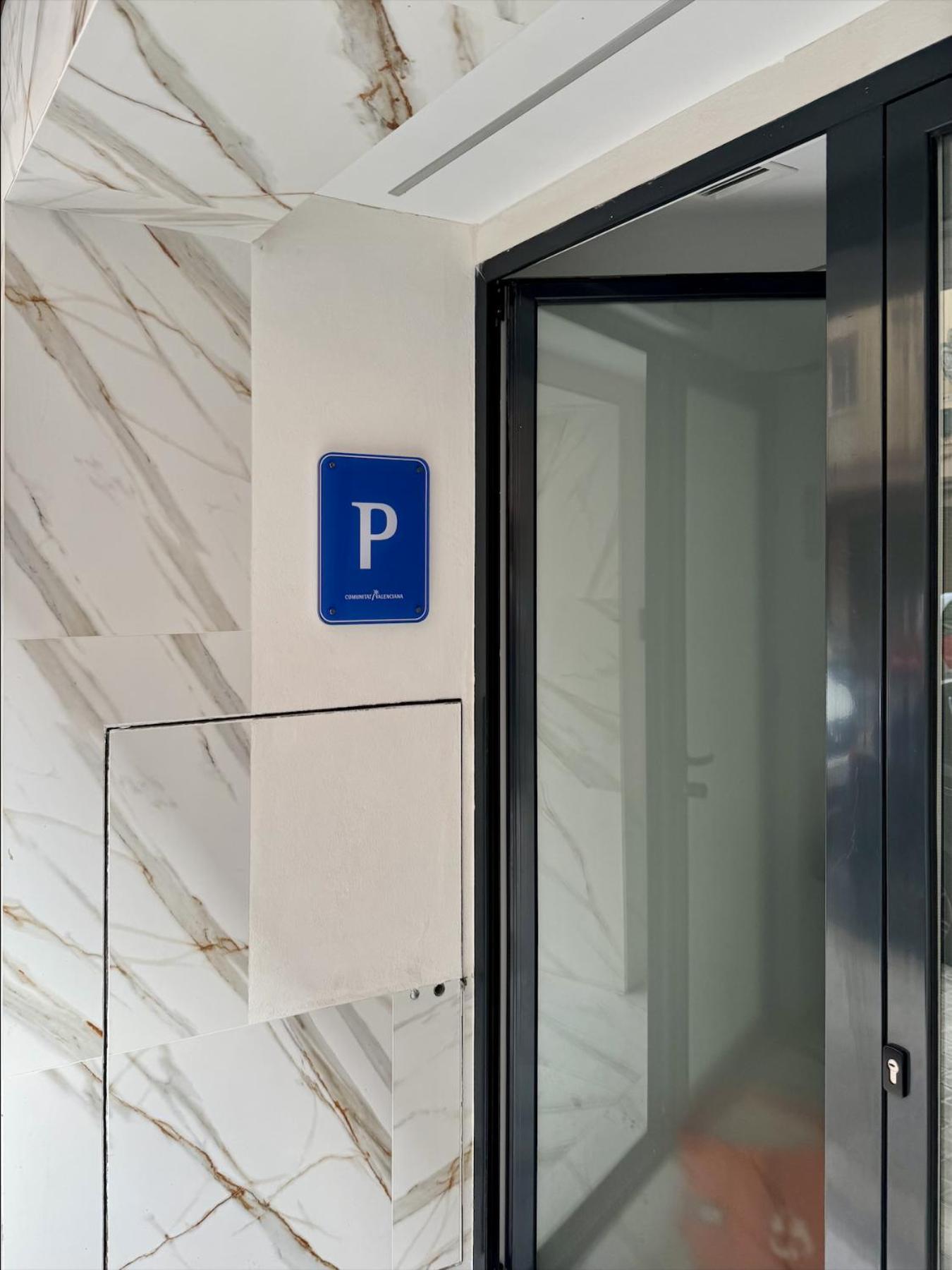 Forata Lofts Hotell Valencia Eksteriør bilde